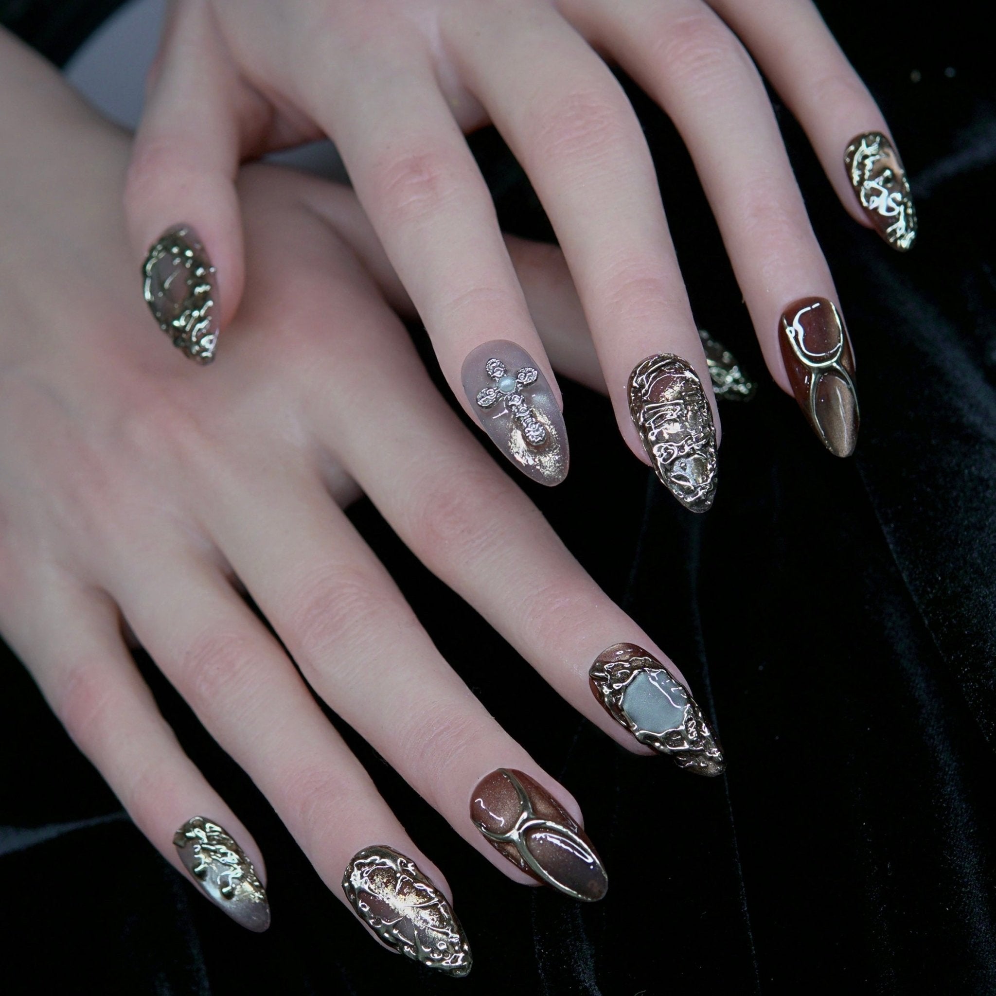 Aurum Vein - Press & Pretty