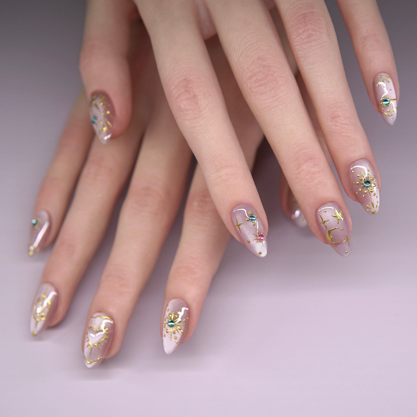 Wishful Traces - Press & Pretty