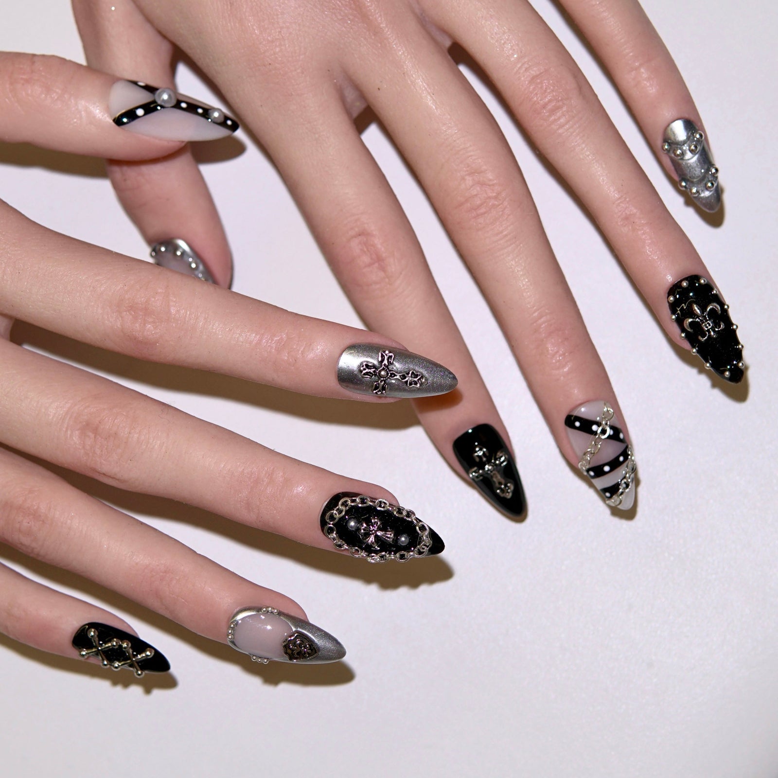 Holy Riot - Press & Pretty