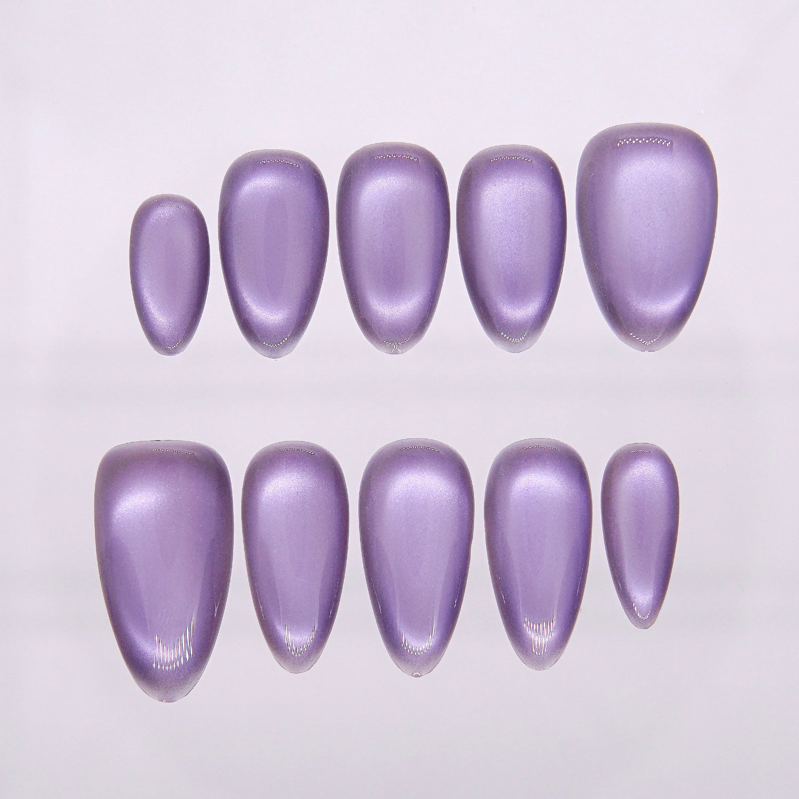 Close-up of shimmering lilac cat eye detail.