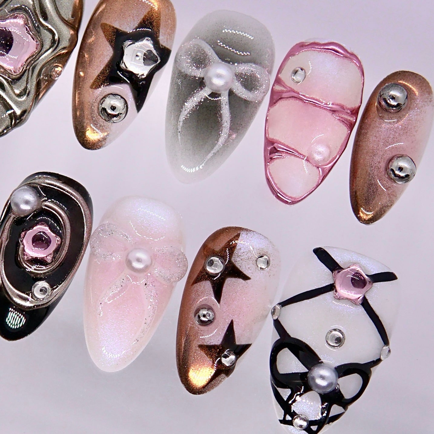 Trendy abstract metallic press on nails with glossy finish