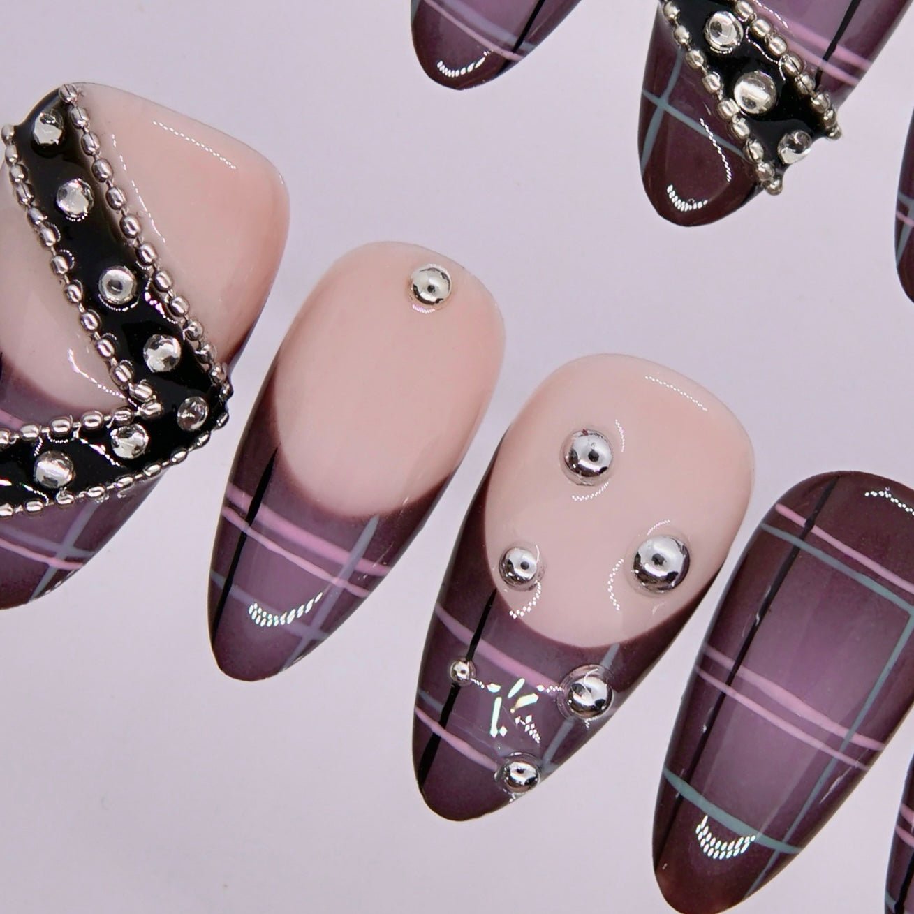 Mocha Rebel - Press & Pretty